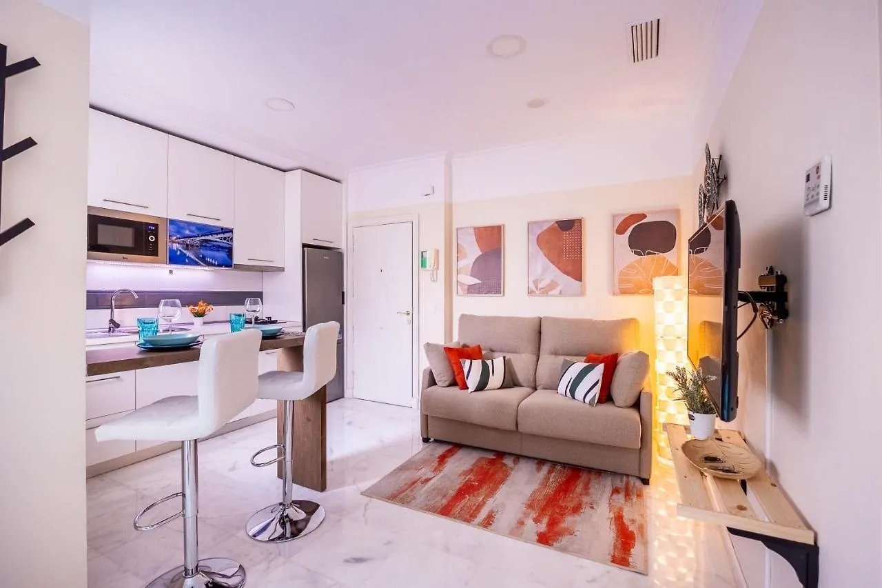 דירה סביליה Slava Luxury Suite